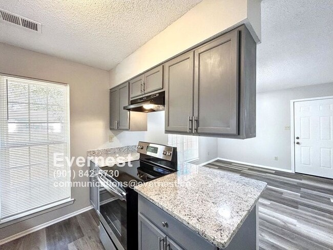 6123 Kensington Cir in Horn Lake, MS - Building Photo - Building Photo