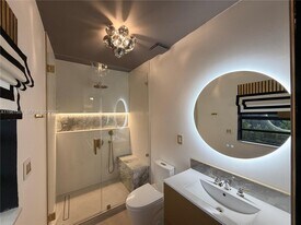 920 SW 50th Ave in Plantation, FL - Building Photo