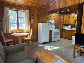 237 E White Mountain Blvd in Pinetop, AZ - Building Photo - Building Photo