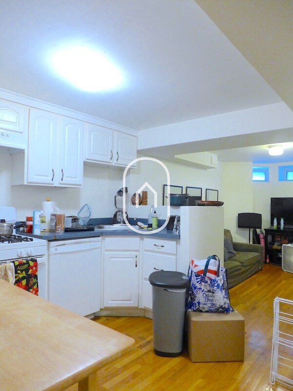 28 Edgerly Rd, Unit B