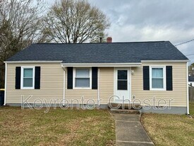 2607 Petersburg St in Hopewell, VA - Building Photo
