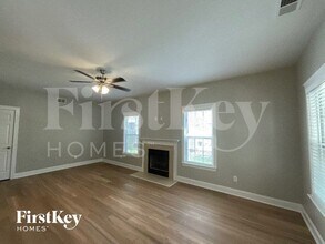 15819 Robins Way in Huntersville, NC - Building Photo - Building Photo