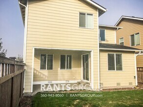 8996 Aster St SE in Tumwater, WA - Building Photo - Building Photo