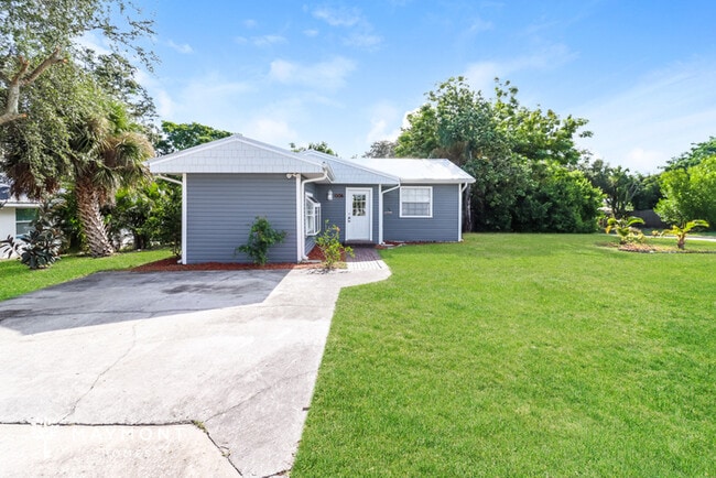 1306 Sutherland Dr