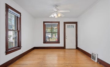 1805 S 2nd St in Springfield, IL - Foto de edificio - Building Photo