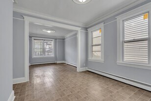 42 Greenville Ave in Jersey City, NJ - Building Photo