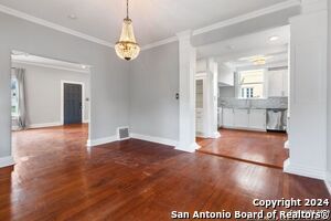 145 E Magnolia Ave in San Antonio, TX - Building Photo - Building Photo