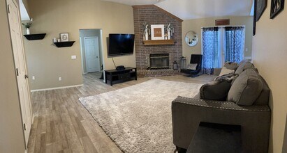 10413 NW 45th St in Yukon, OK - Building Photo - Building Photo