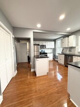 18 E 11th St in Bayonne, NJ - Foto de edificio - Building Photo