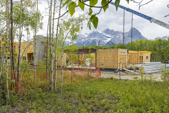 Cascade Canmore in Canmore, AB - Building Photo - Building Photo