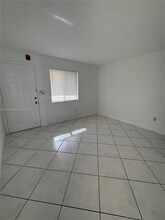 12625 SW 91st St in Miami, FL - Building Photo - Building Photo