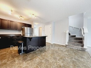 21912-21990 90 Ave NW in Edmonton, AB - Building Photo - Building Photo