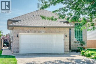 2384 Radcliff Ave in Windsor, ON - Building Photo - Building Photo