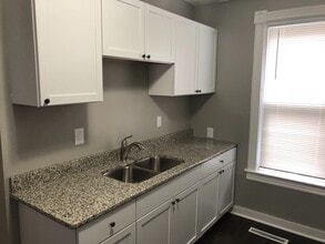 852 4th St E in St. Paul, MN - Building Photo - Building Photo
