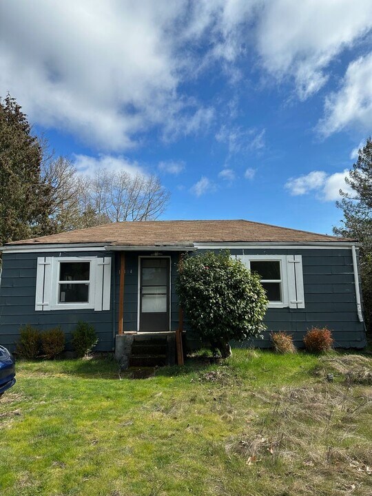 11404 8th Ave NE in Seattle, WA - Building Photo
