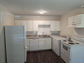 2106 Griffith Dr NW in Huntsville, AL - Building Photo - Building Photo