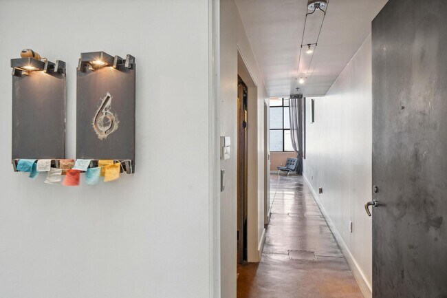 1 Clarence Pl-Unit -#6 in San Francisco, CA - Building Photo - Building Photo