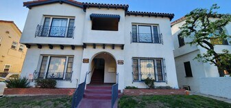 419 N Stanley Ave, Unit 421 in Los Angeles, CA - Building Photo