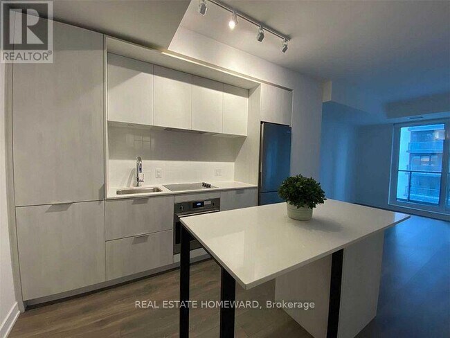 35 Tubman Ave in Toronto, ON - Building Photo - Building Photo