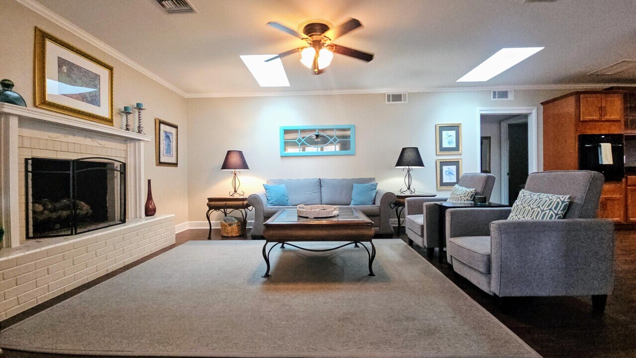 162 Chat Holley Rd in Santa Rosa Beach, FL - Building Photo