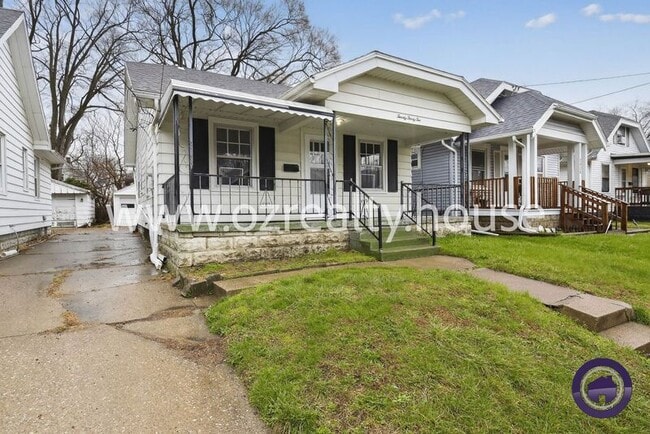2032 Barrows St in Toledo, OH - Building Photo - Building Photo