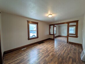 1513 Dean Ave in Des Moines, IA - Building Photo - Building Photo