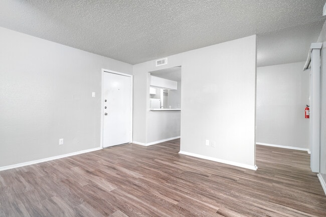 Sundance Apartment Homes