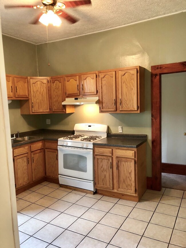 15 Hanna Pl in Rochester, NY - Building Photo - Building Photo