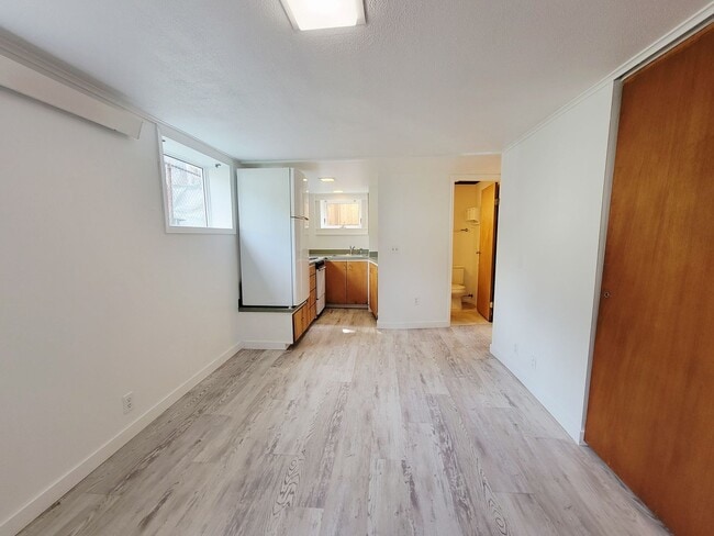 423 W 9th St in Juneau, AK - Building Photo - Building Photo