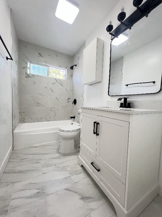 6628 Denver Ave in Los Angeles, CA - Building Photo