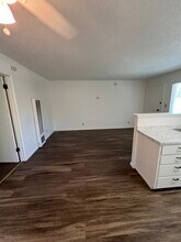 1351 Arcadian Ave in Chico, CA - Foto de edificio - Building Photo