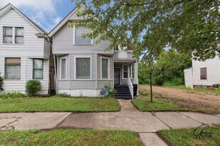 3415 E Canfield St in Detroit, MI - Building Photo