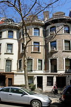 311 W 84th St in New York, NY - Building Photo - Building Photo