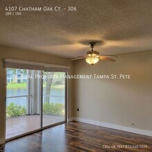 4107 Chatham Oak Ct in Tampa, FL - Building Photo - Building Photo