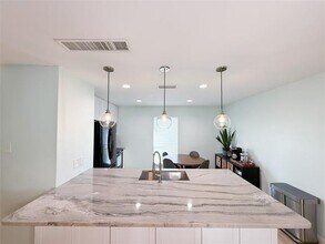 811 Roaming Rd Dr in Allen, TX - Foto de edificio - Building Photo