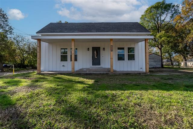 3222 Travis St in Greenville, TX - Building Photo - Building Photo
