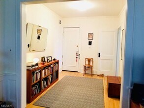 45 Park Ave-Unit -36 in Bloomfield, NJ - Building Photo - Building Photo