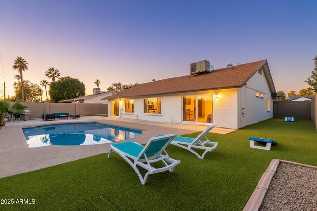 property at 5253 E Beck Ln