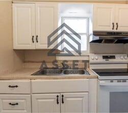 912 SW 35th St in Oklahoma City, OK - Building Photo - Building Photo