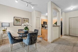 Rockwall Commons in Rockwall, TX - Building Photo