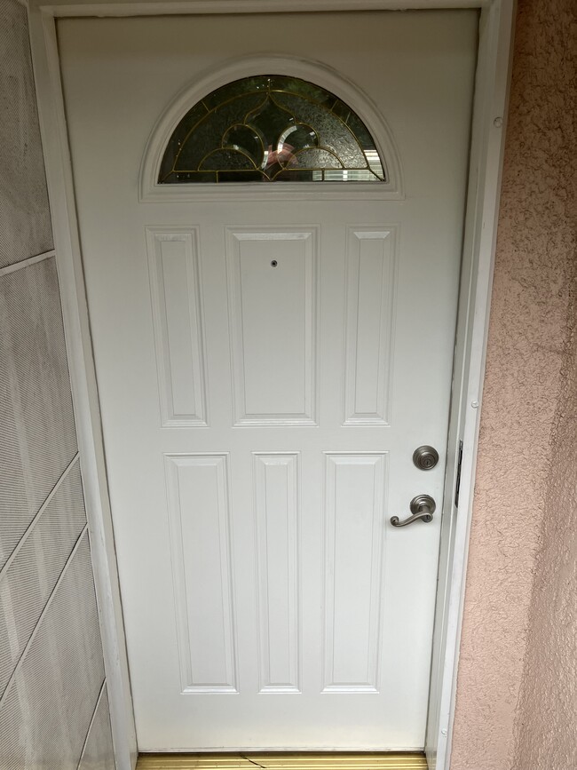 1236 E Broadway in Glendale, CA - Building Photo - Building Photo