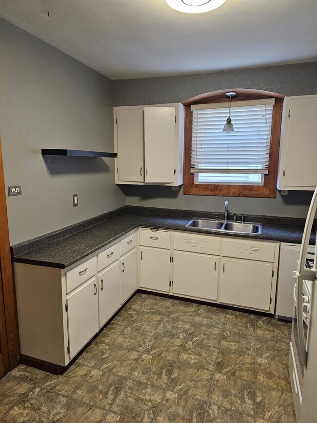 5638 N Parkside Ave, Unit 1