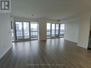 395-4395 Bloor St E in Toronto, ON - Building Photo - Building Photo
