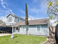 3807 Brock St photo'