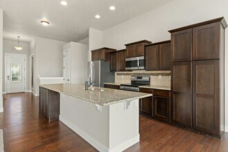 1633 Shoreview Pkwy in Windsor, CO - Building Photo - Building Photo