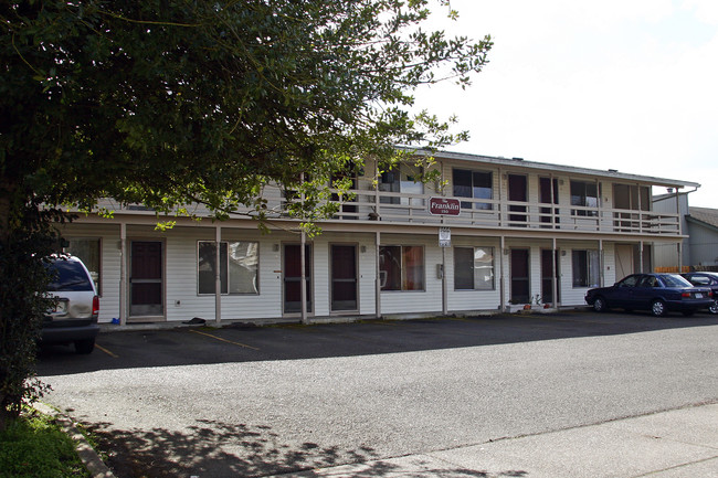 150 NE Jackson St in Hillsboro, OR - Building Photo - Building Photo