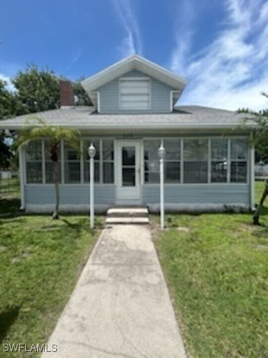 539 E Pasadena Ave in Clewiston, FL - Building Photo