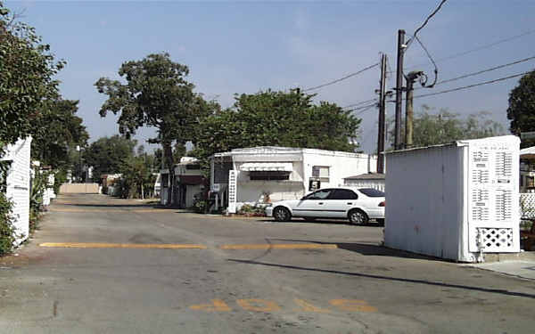 Orange Grove Trailer Park in San Fernando, CA - Building Photo