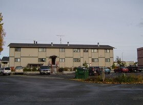 11540 Heritage Ct in Eagle River, AK - Building Photo