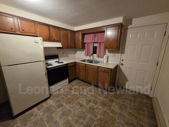 2658 Boggs Rd in Zanesville, OH - Building Photo - Building Photo